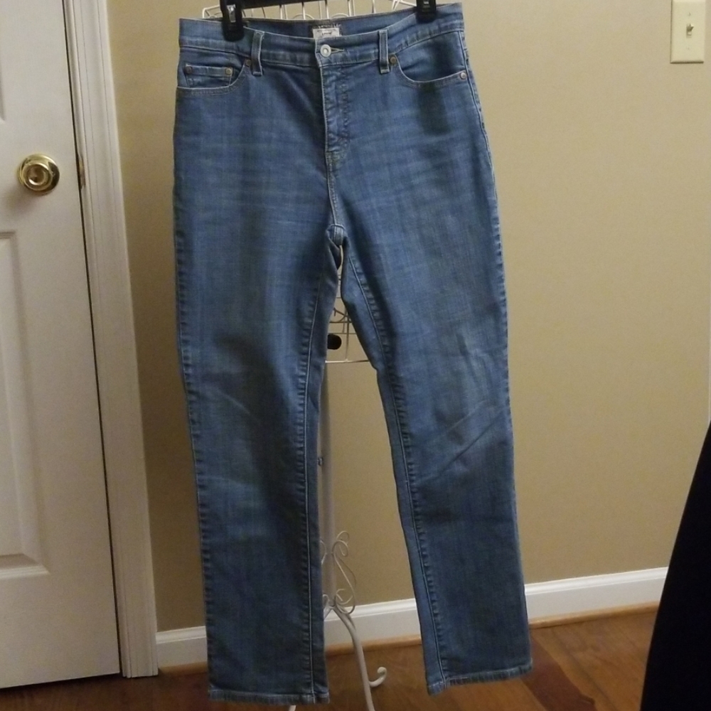 Levi's straight 512 perfectly slimming mom jeans